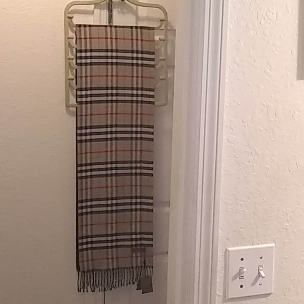 Burberry Fringe Scarf w/ Wristlet & Eyeglass Case - Picture 5 of 17